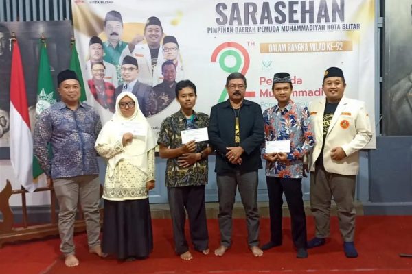 Tiga Citizen Reporter Terbaik Raih Penghargaan dari PDM Kota Blitar