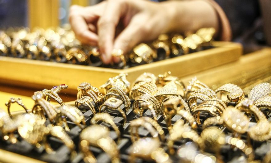 Tips Memilih Toko untuk Jual Emas Tanpa Surat, Sobat Wajib Tahu Agar Tidak Rugi